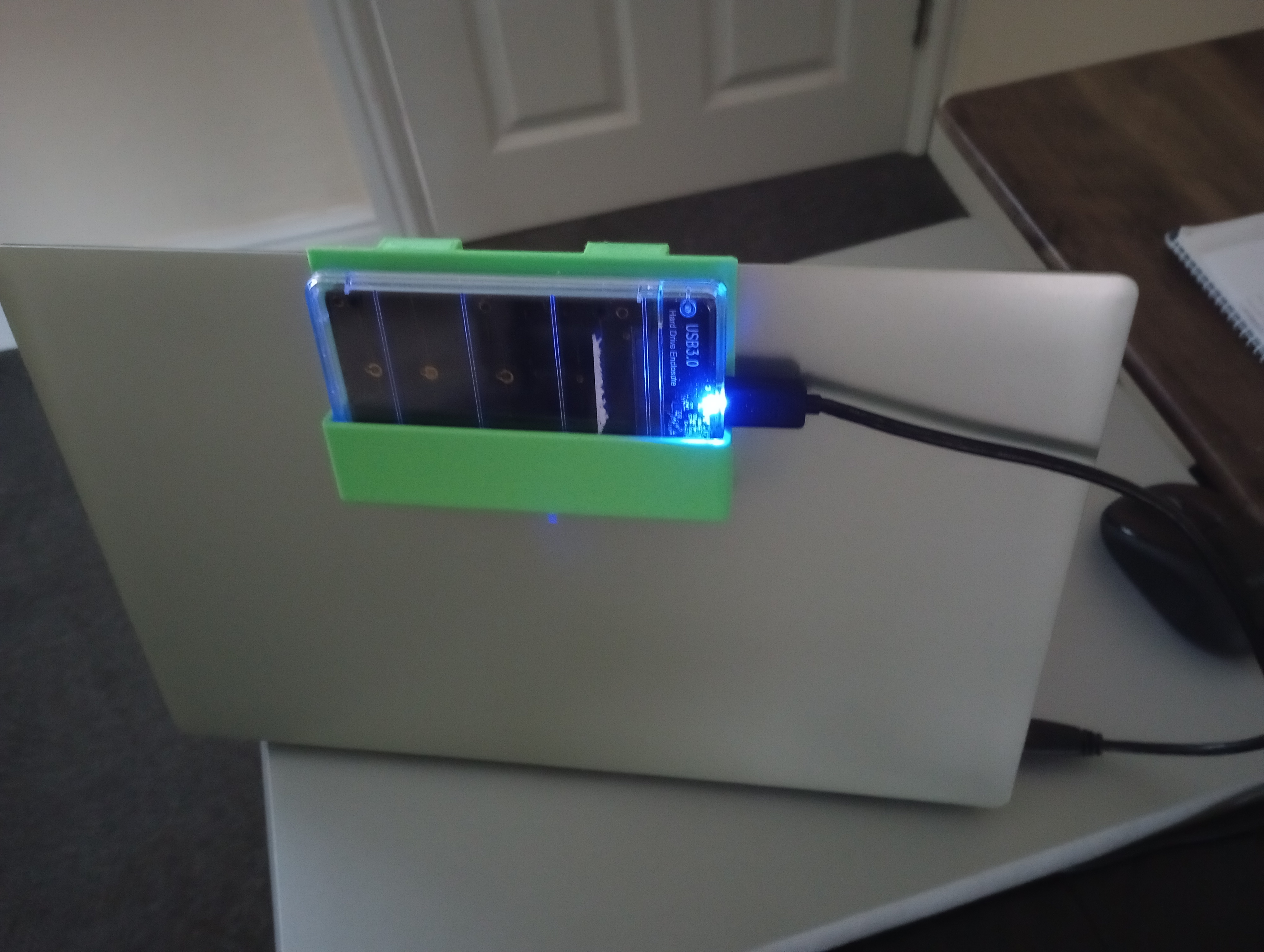 Kệ Giữ Ổ Cứng Gắn Ngoài Cho Laptop