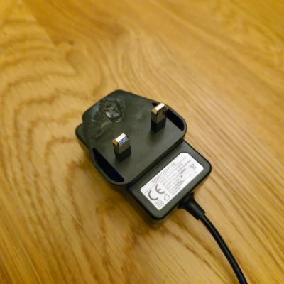 Chốt cắm điện UK!