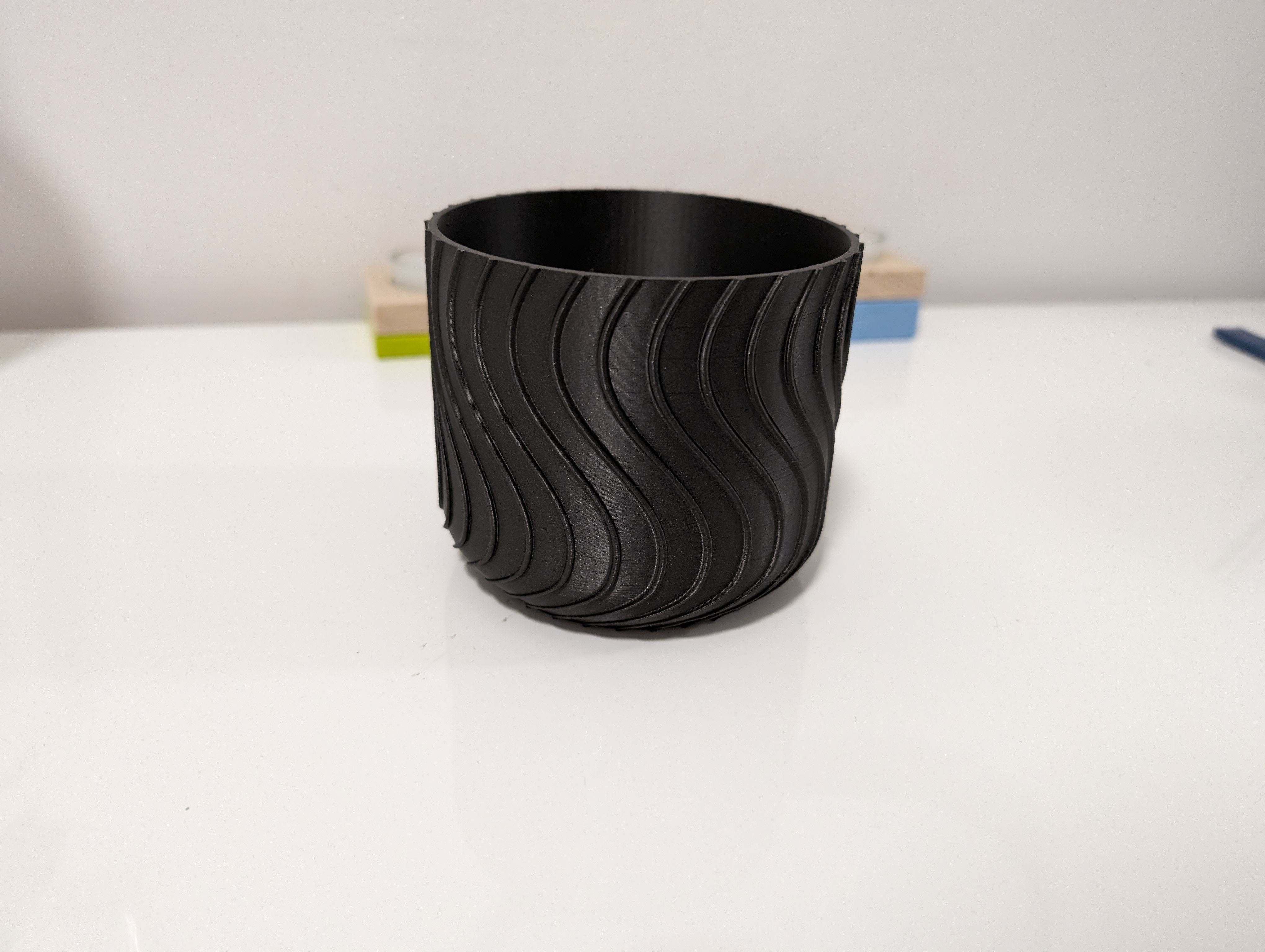 Chậu Hoa Hình Chữ S Cho Cây Cảnh