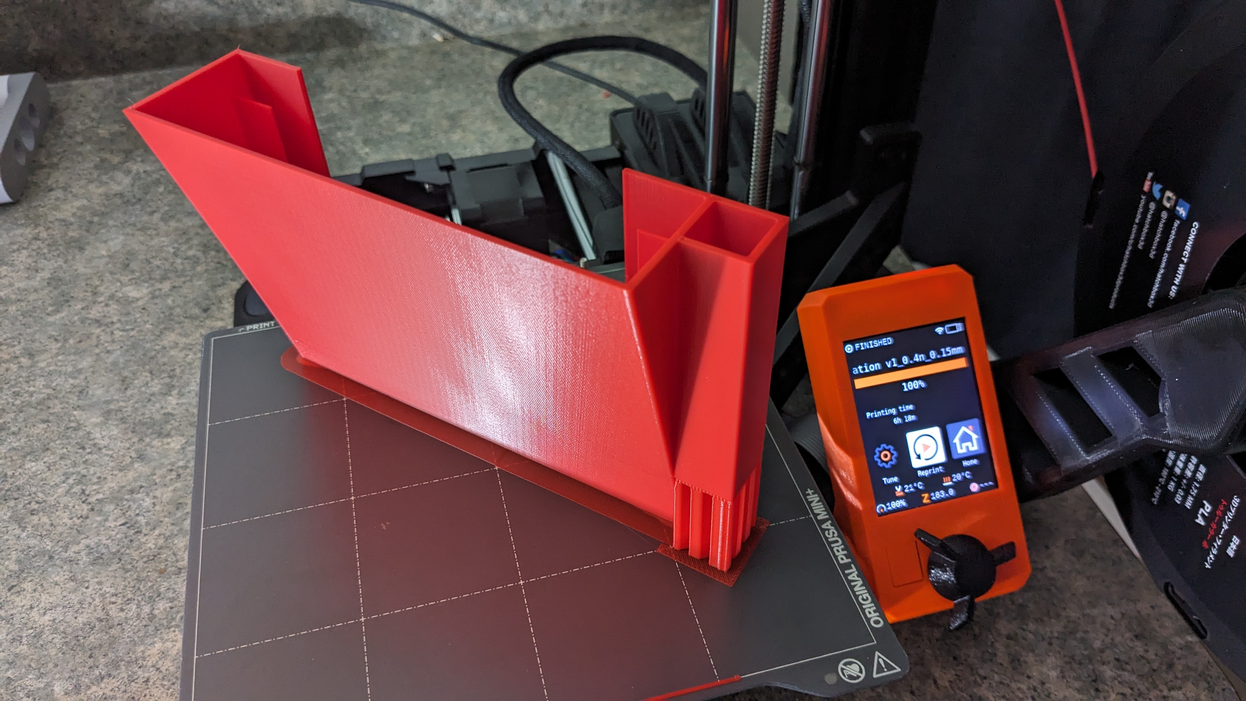 Chỗ Cắm Bút Và Giấy Ghi Chú Dán Tủ Lạnh Hoặc Để Bàn