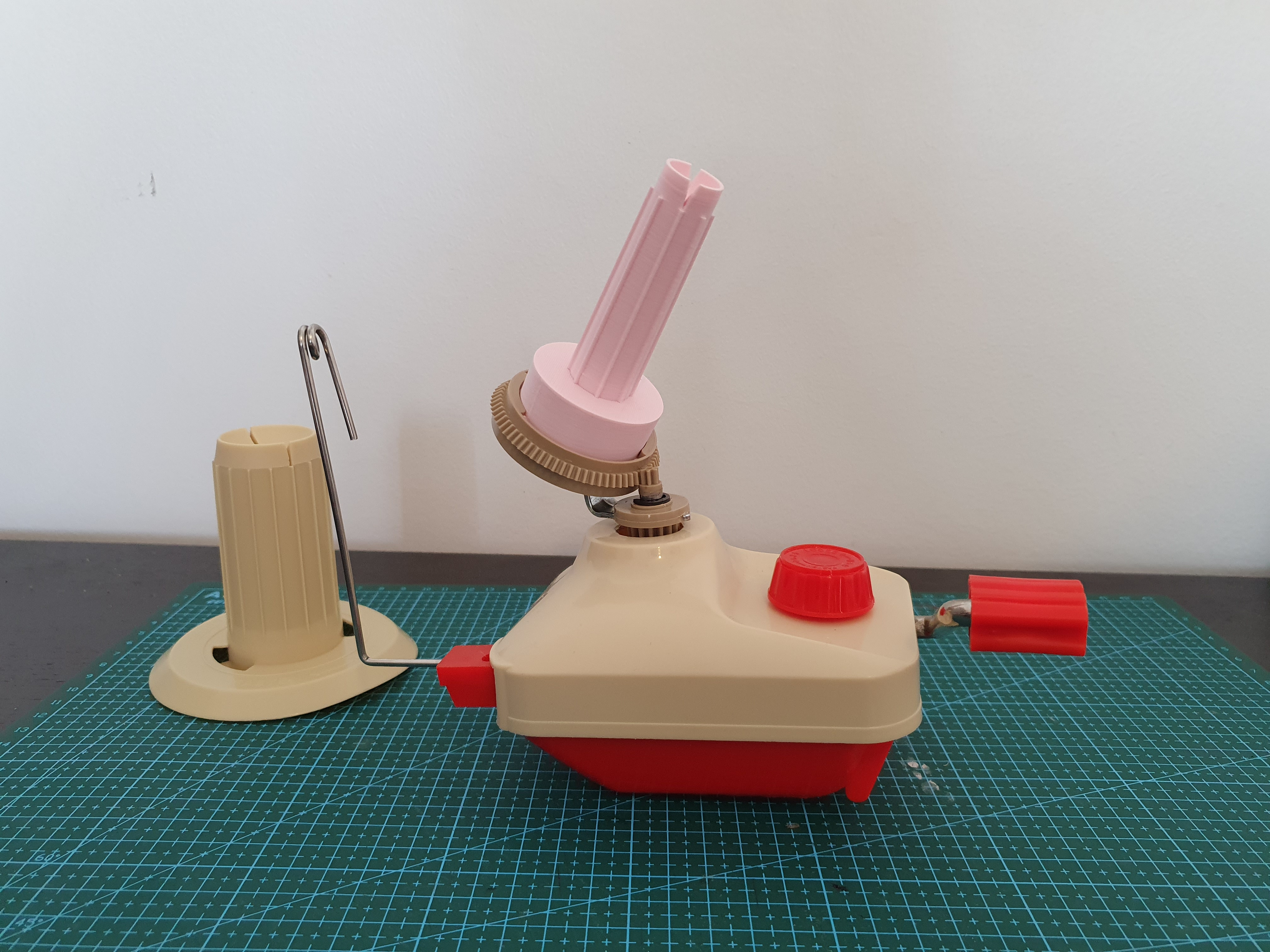 Trục Quay Nhỏ Hơn (20mm) Cho Máy Cuộn Sợi