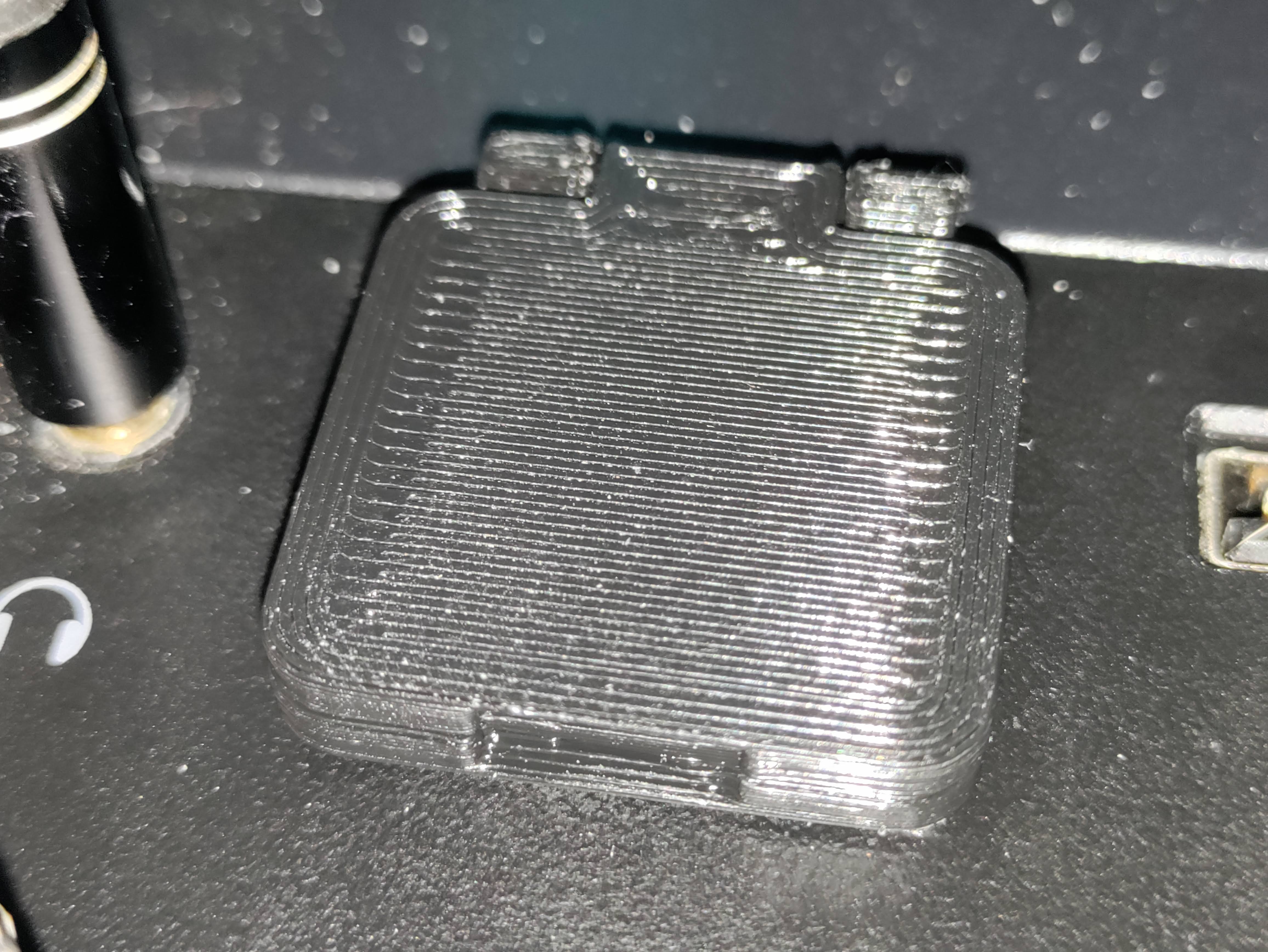 Nắp Chặn Nguồn Chống Mèo Cho Fractal Design (Nút Vuông)