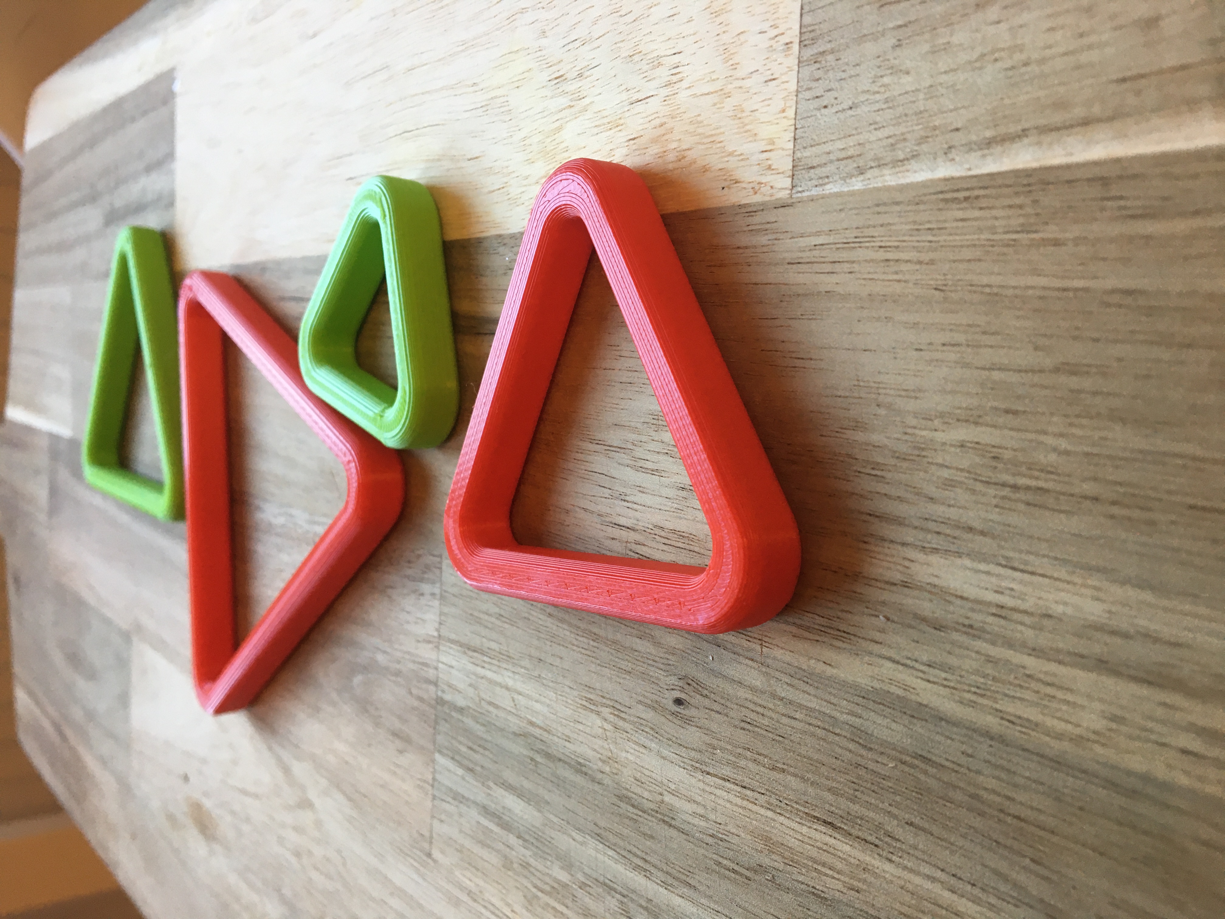 Cổng Cá Hình Tam Giác