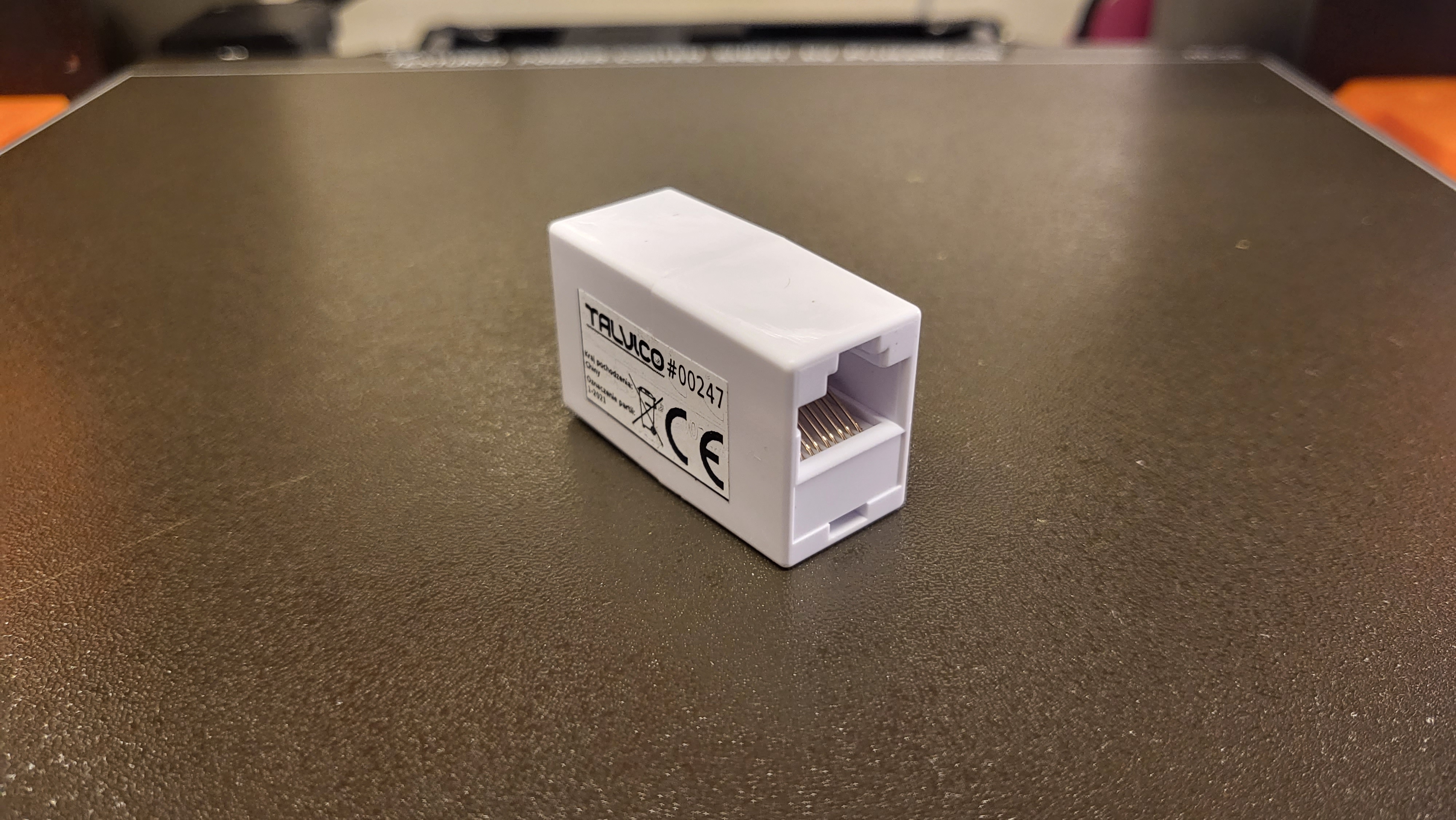 Đầu nối RJ45 nam châm