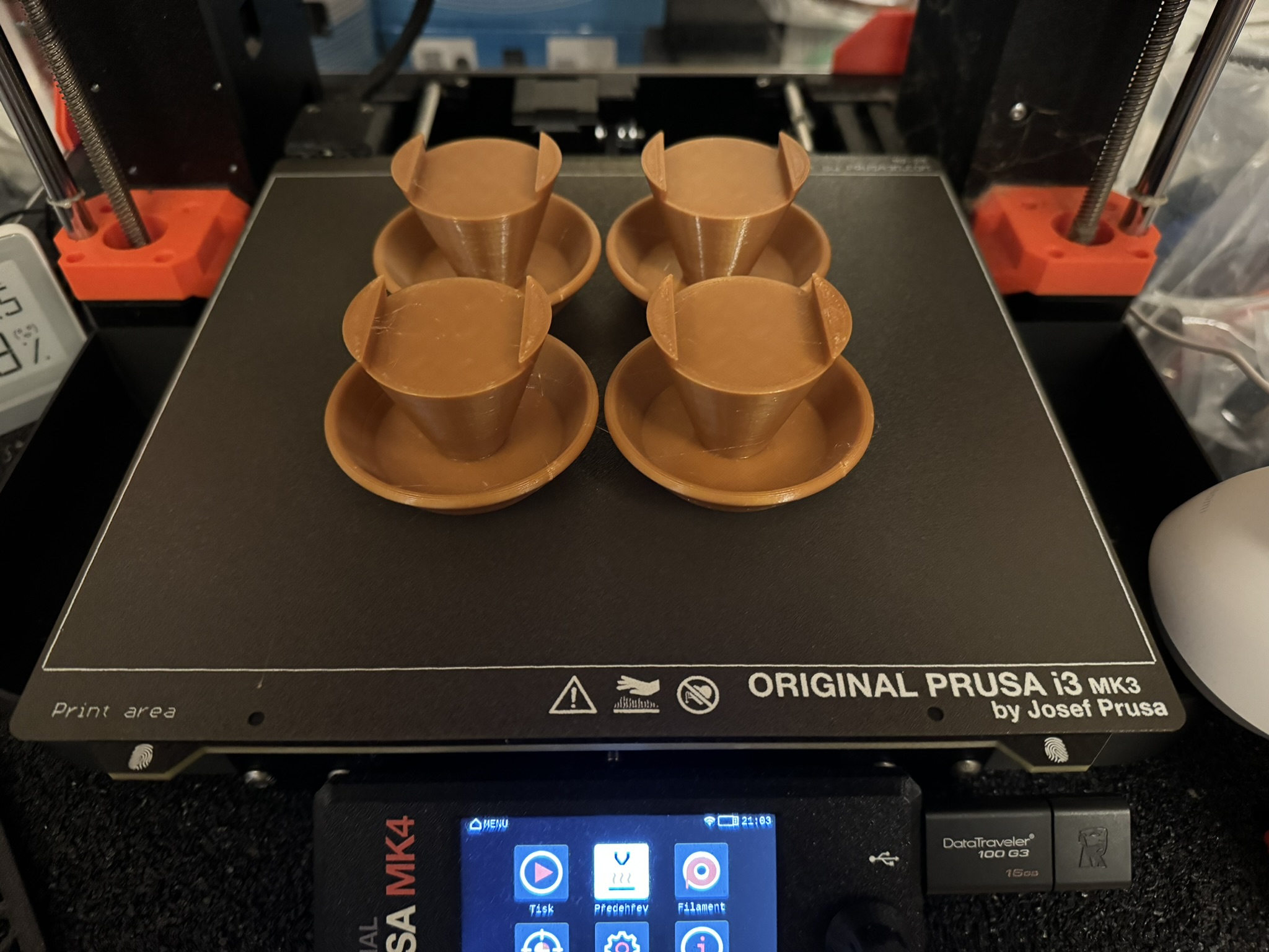 Bẫy Kiến Tổ Ong Nắp Rộng 35mm