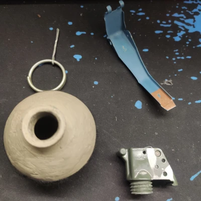 Mô Hình Thân Lựu Đạn Giả M67