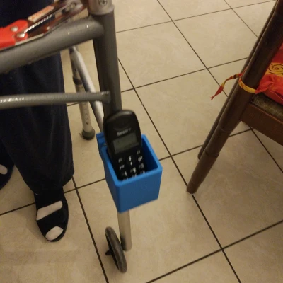 Đế đựng điện thoại và ly cho khung tập đi