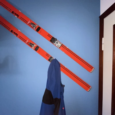 Kẹp treo ski kiểu cũ dạng parametric