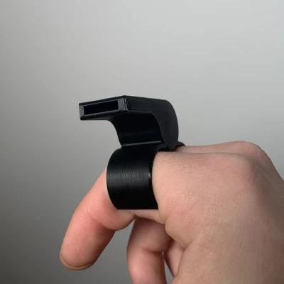 Còi Thổi Ngón Tay