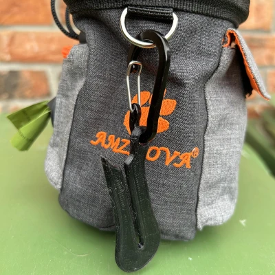 Kẹp Đựng Túi Phân Chó