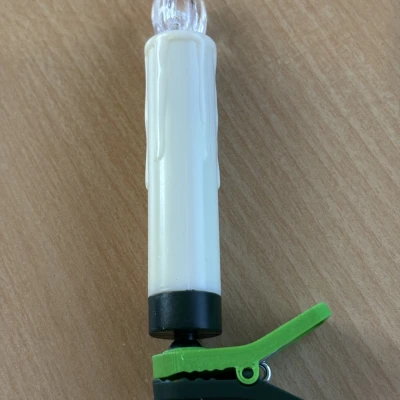 Kẹp nến cây thông Hellum (mặt trên)