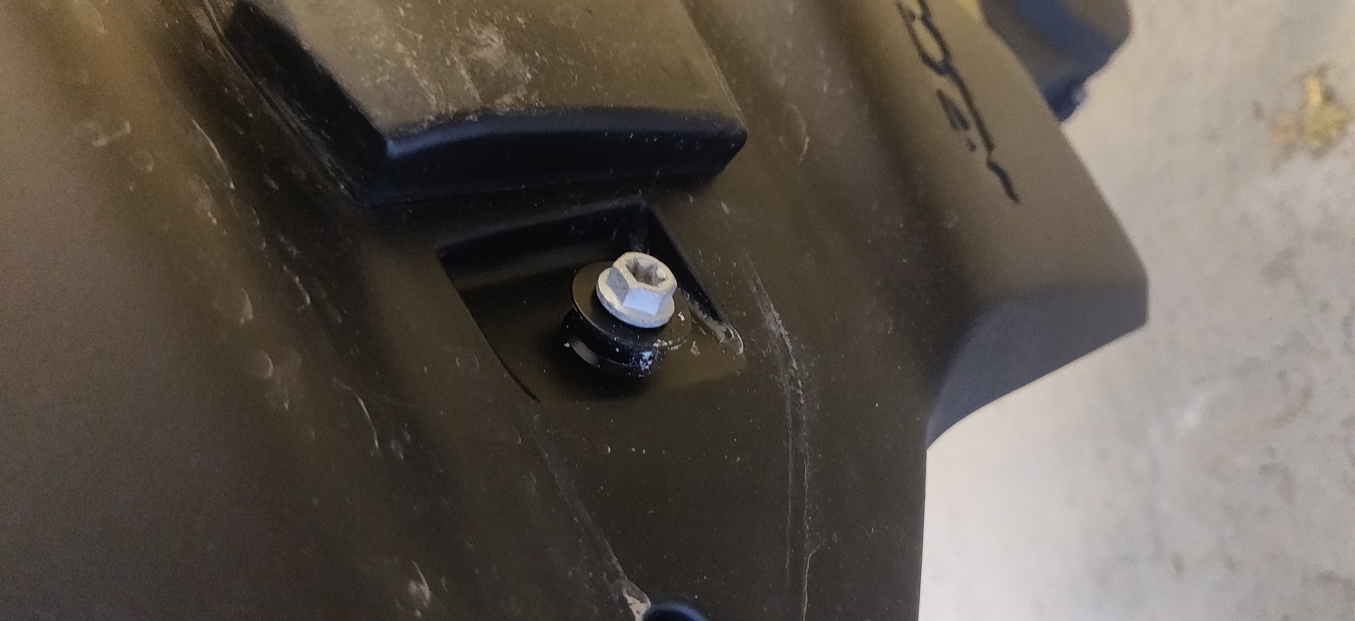 Ốp yên xe KTM (phụ tùng thay thế)