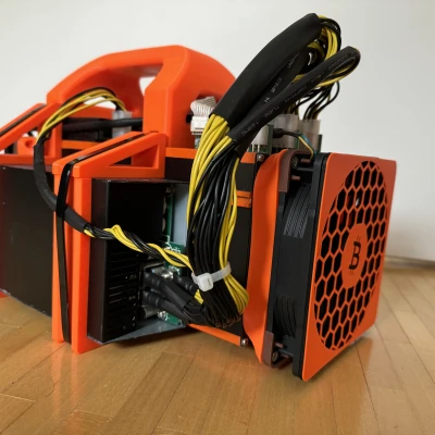 Tay cầm Antminer S9 (Máy đào Bitcoin)