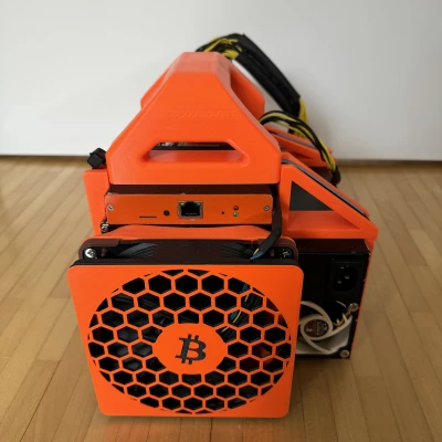 Tay cầm Antminer S9 (Máy đào Bitcoin)