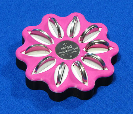 Hộp Đựng Pin CR2032 Hình Bông Hoa