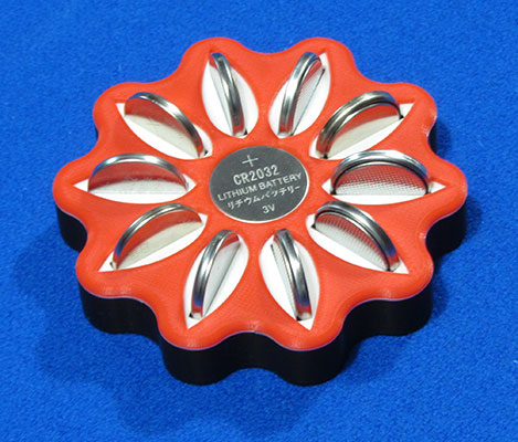 Hộp Đựng Pin CR2032 Hình Bông Hoa