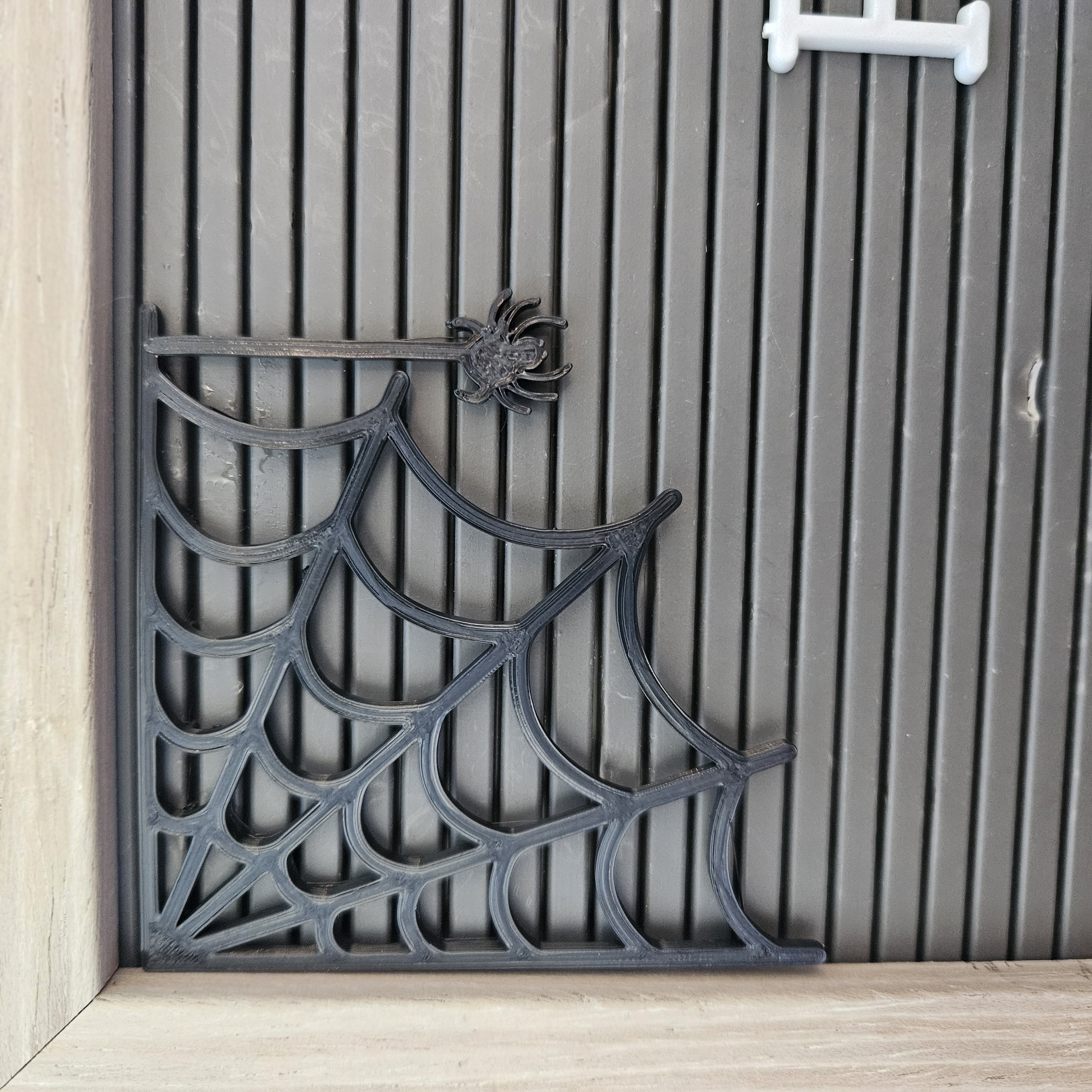 Mạng Nhện Góc Tường Cho Bảng Chữ Cái