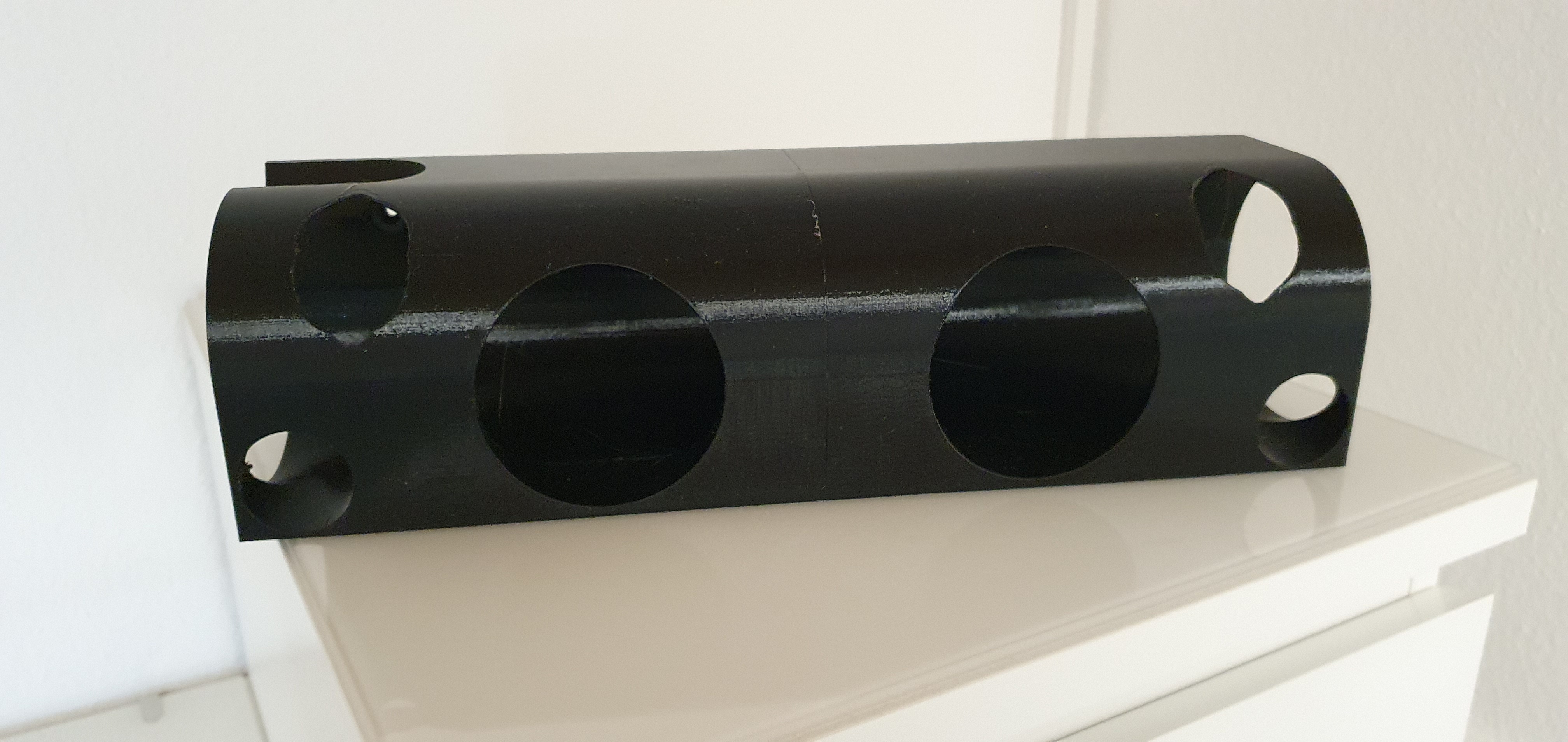 Kệ đựng máy xay cầm tay trong tủ bếp