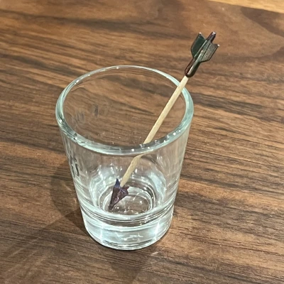 Mũi tên (trang trí tăm)