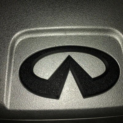 Logo Tem Vô Lăng Infiniti G35, G37, Động Cơ VQ35HR, VQ37HR