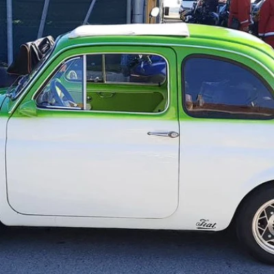 Mô hình xe Fiat 500 cổ điển