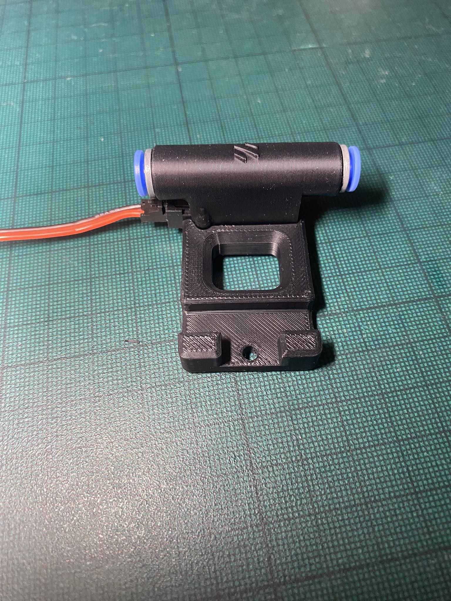 Giá đỡ cảm biến cuộn dây Formbot bên ngoài