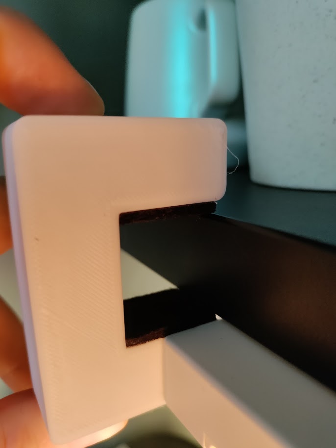 Giá đỡ kệ IKEA SKYDRAG 25mm