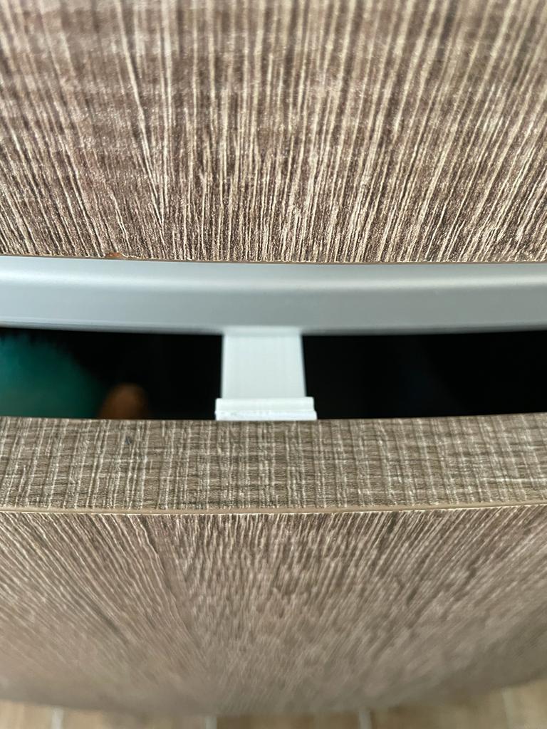 Khóa chống trẻ em cho ngăn kéo cong