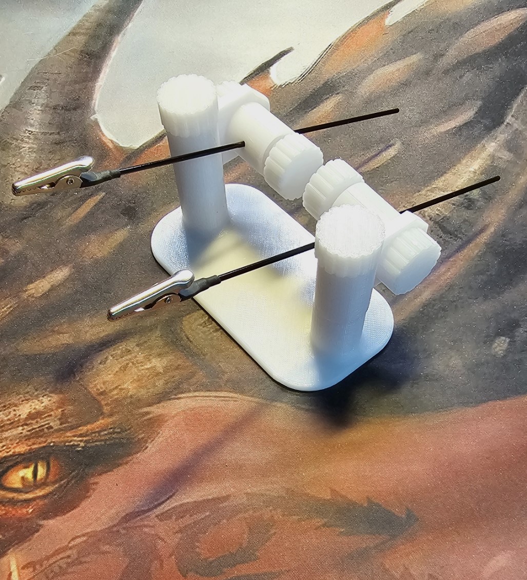 Cây Kềm Thứ Ba Hỗ Trợ Hàn Thiếc