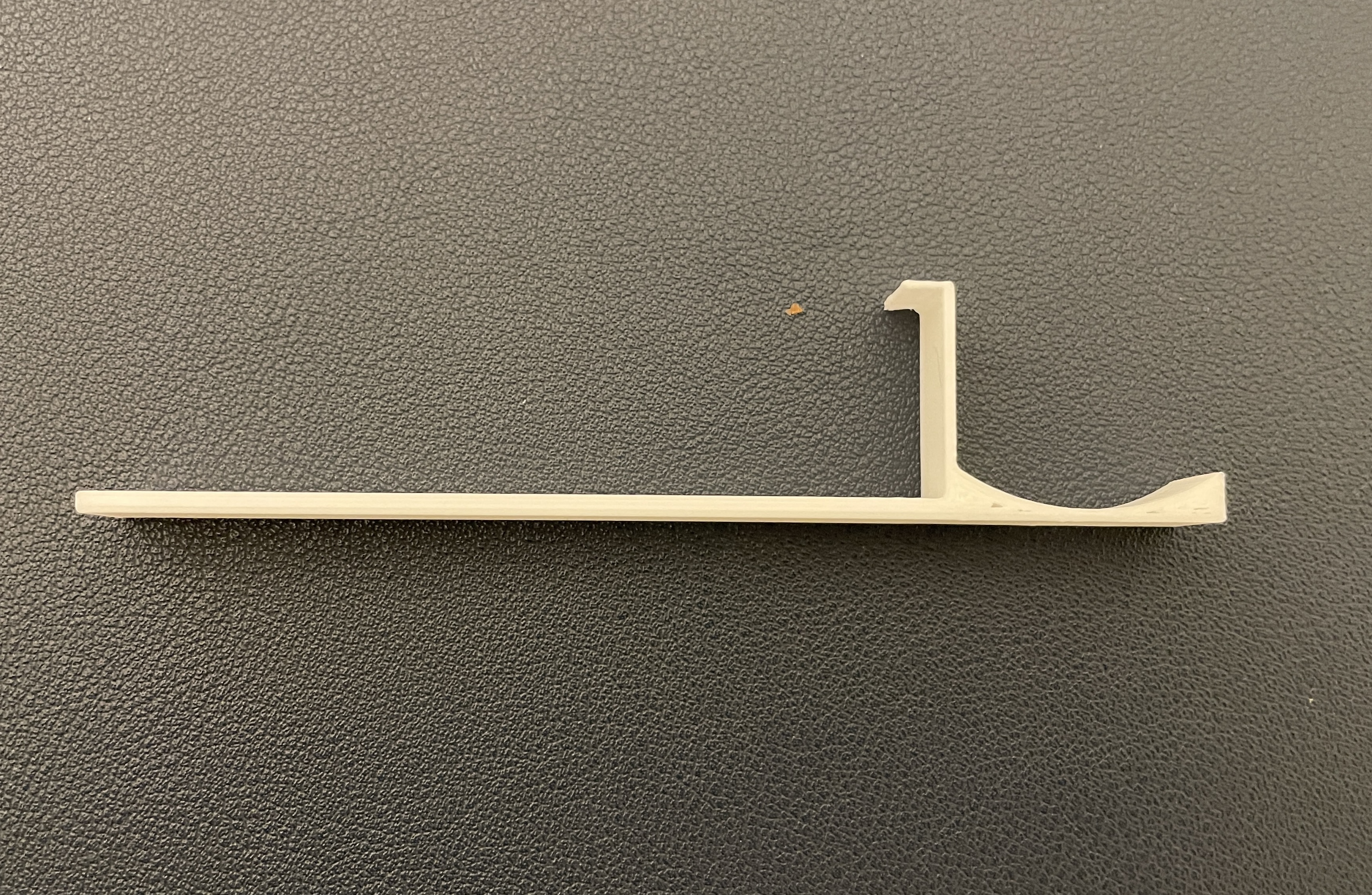 Móc Tai Nghe Dũng Cảm V2