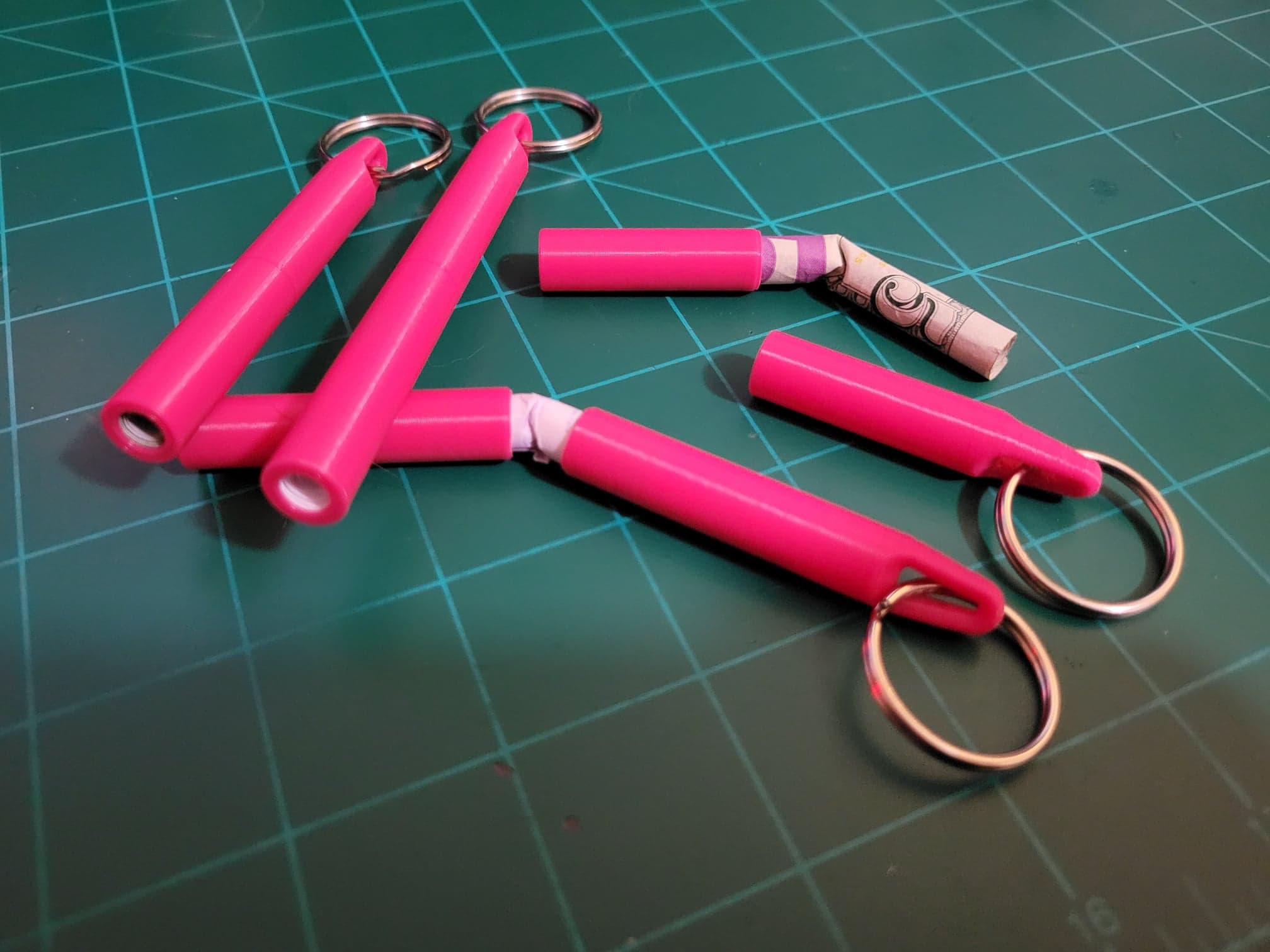 Móc Khóa Tiền Khẩn Cấp