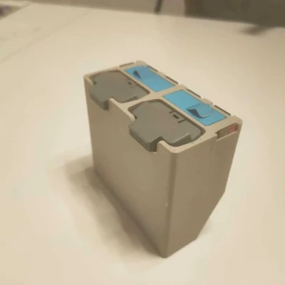 Hộp đựng pin cho 2 DJI Mini2, 2 GoPro Hero 9 và thẻ nhớ SD