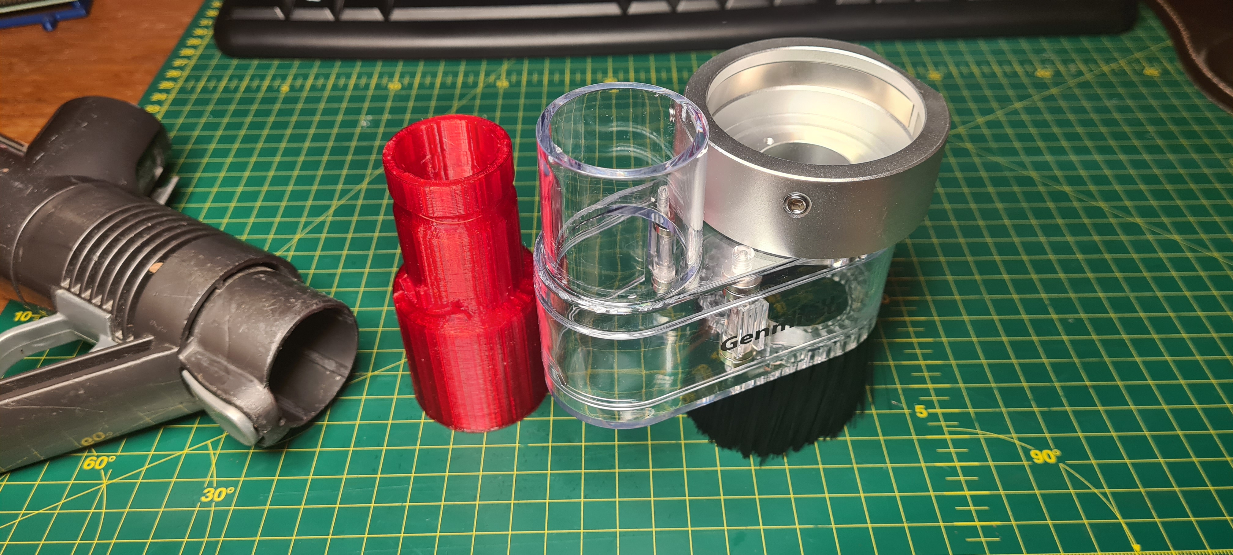 Khớp nối giữa chụp hút bụi CNC SainSmart và ống hút bụi Dyson