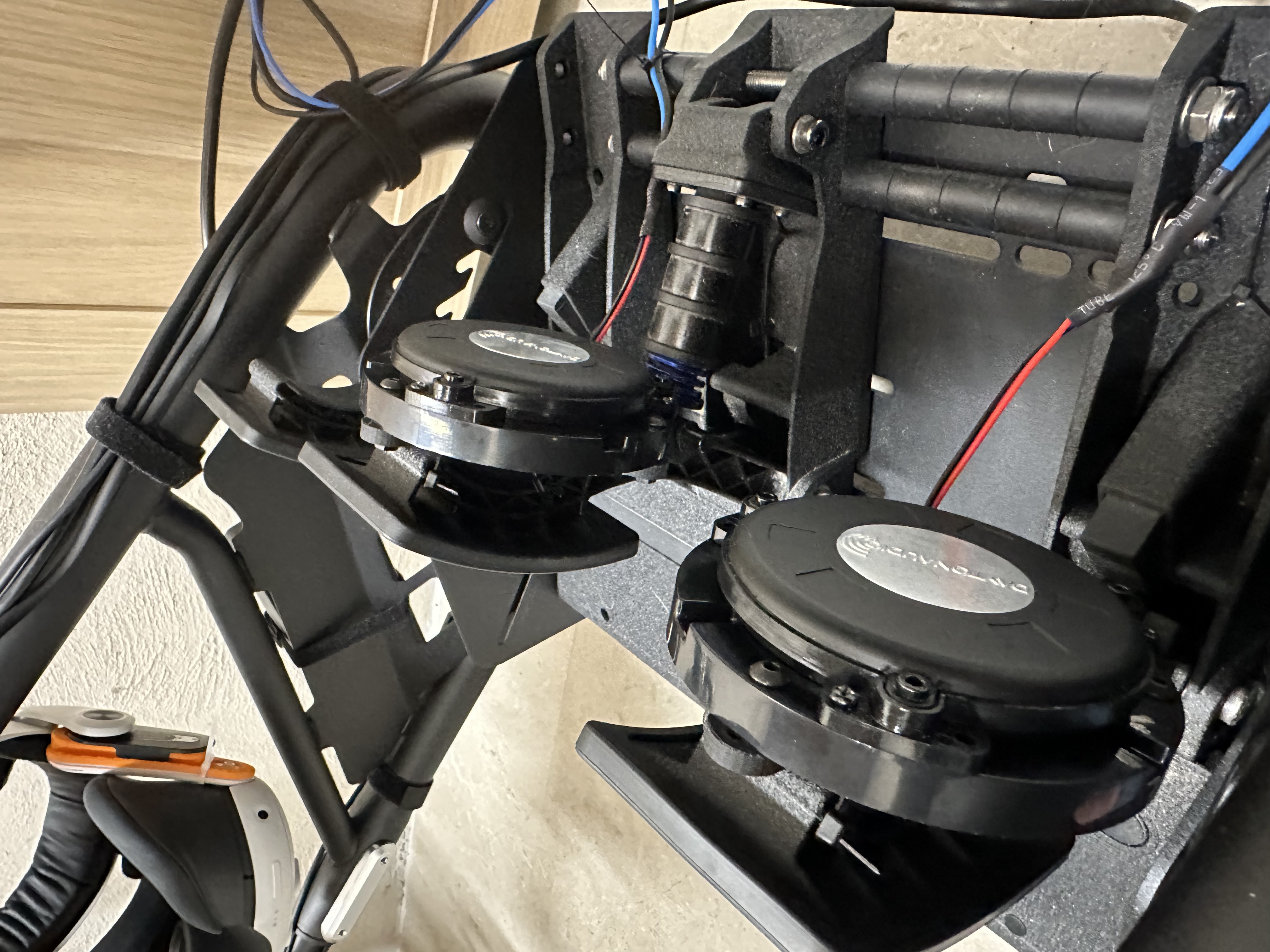 Chân đế gắn loa rung Dayton TT25 cho Fanatec CSL Elite V2