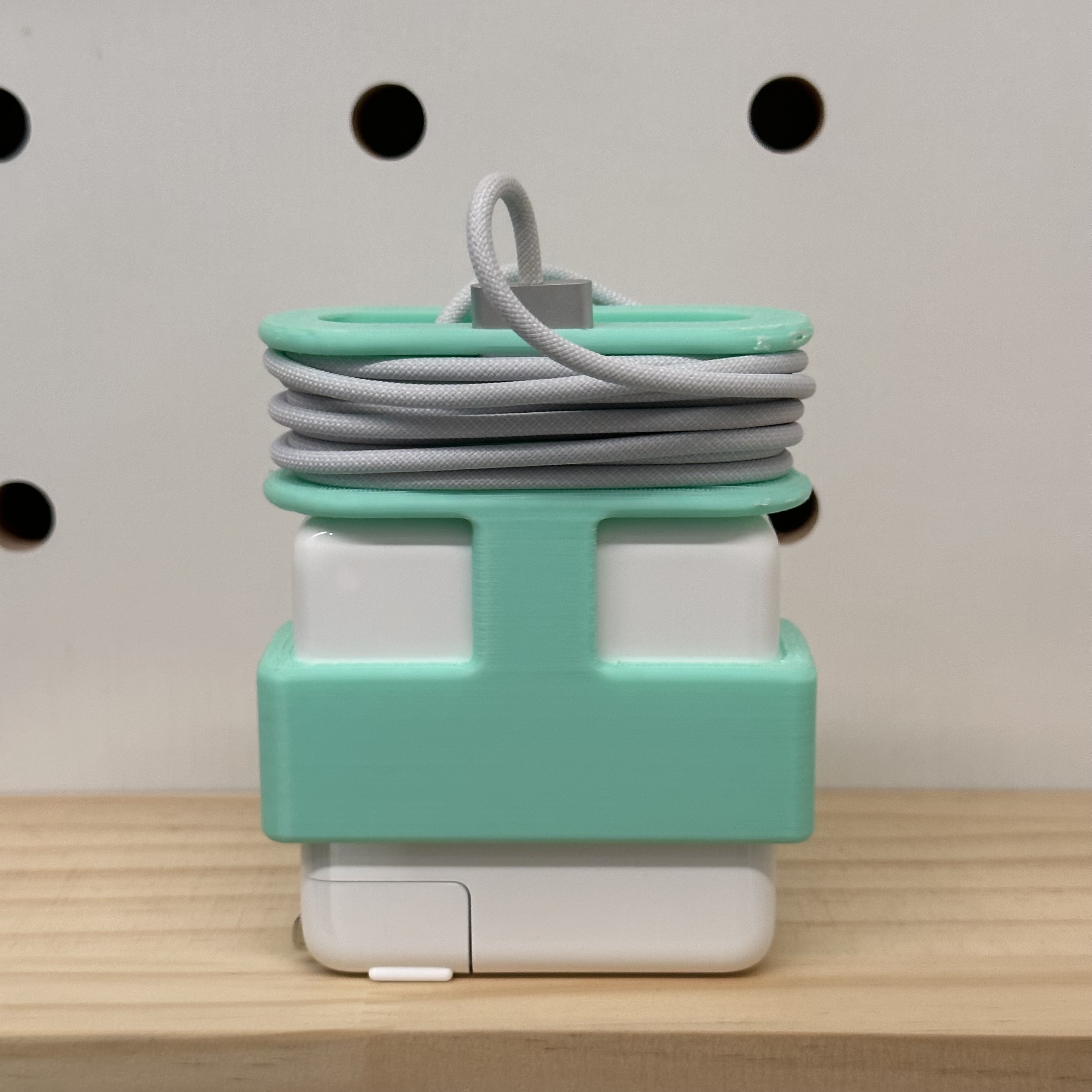 Hộp đựng sạc MacBook Pro M2