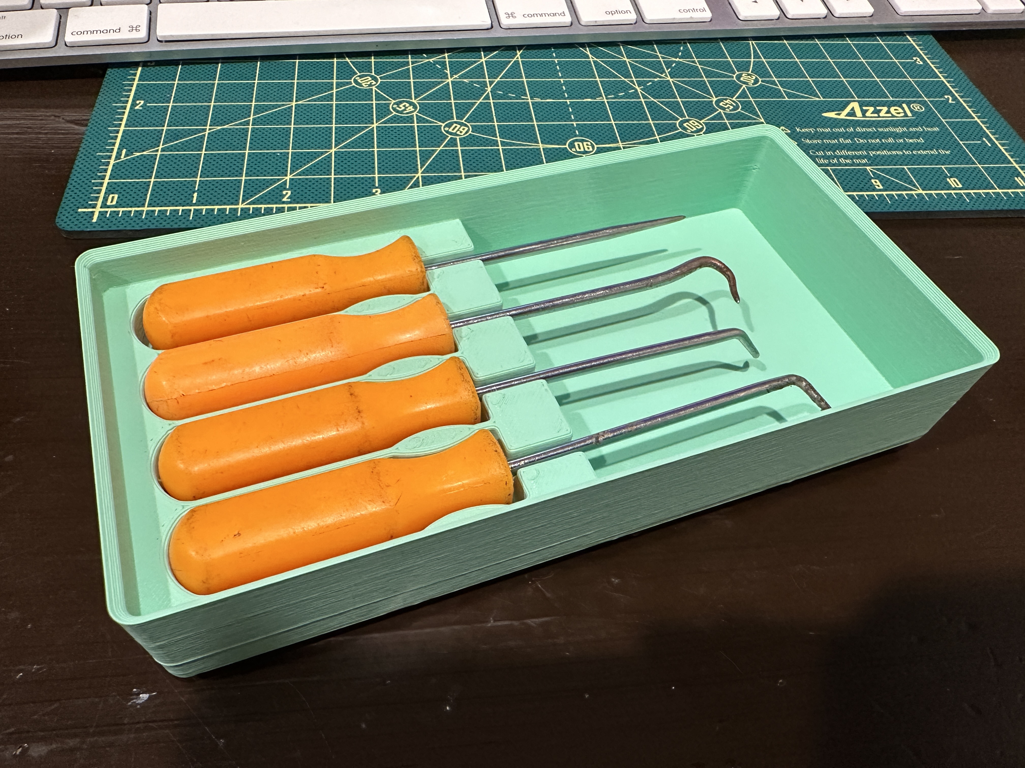 Giá Đỡ Móc và Nhíp Mini Harbor Freight Gridfinity