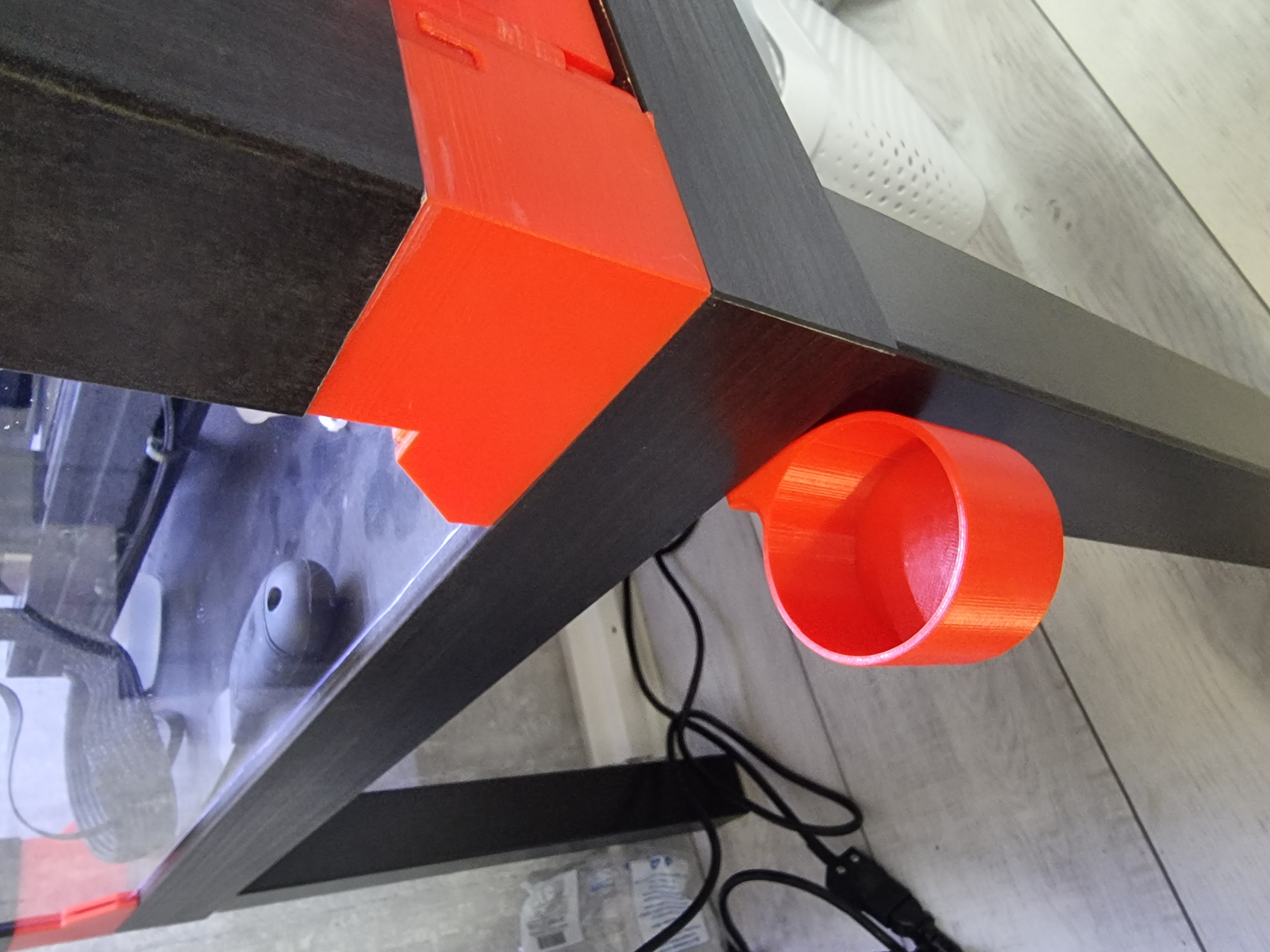 Kệ giữ chai Ikea Lack