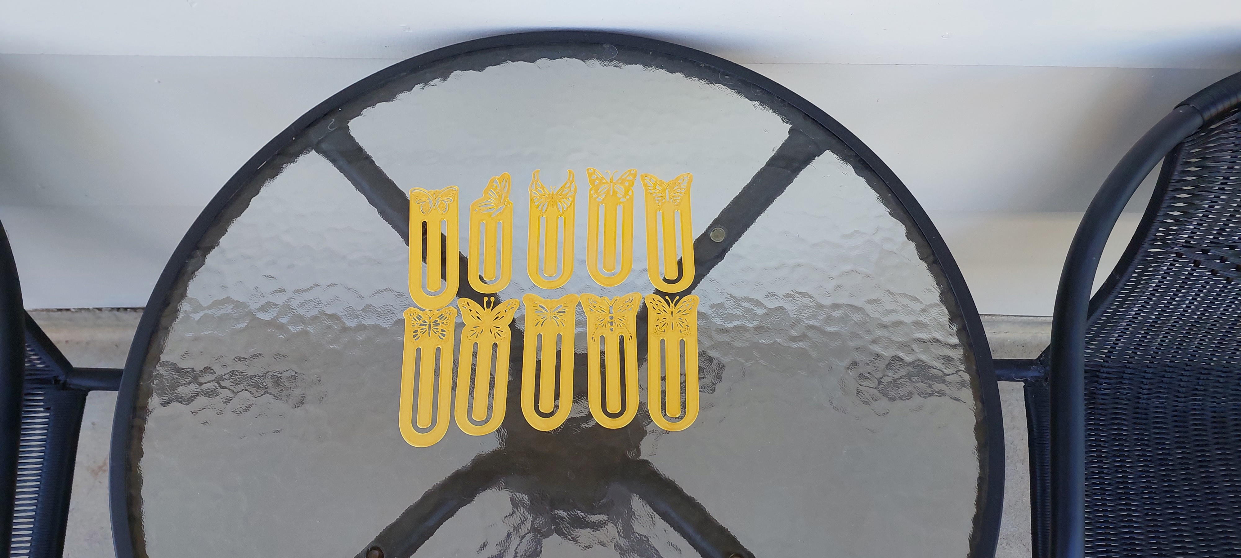 Móc Khóa Sách Hình Bướm 3D