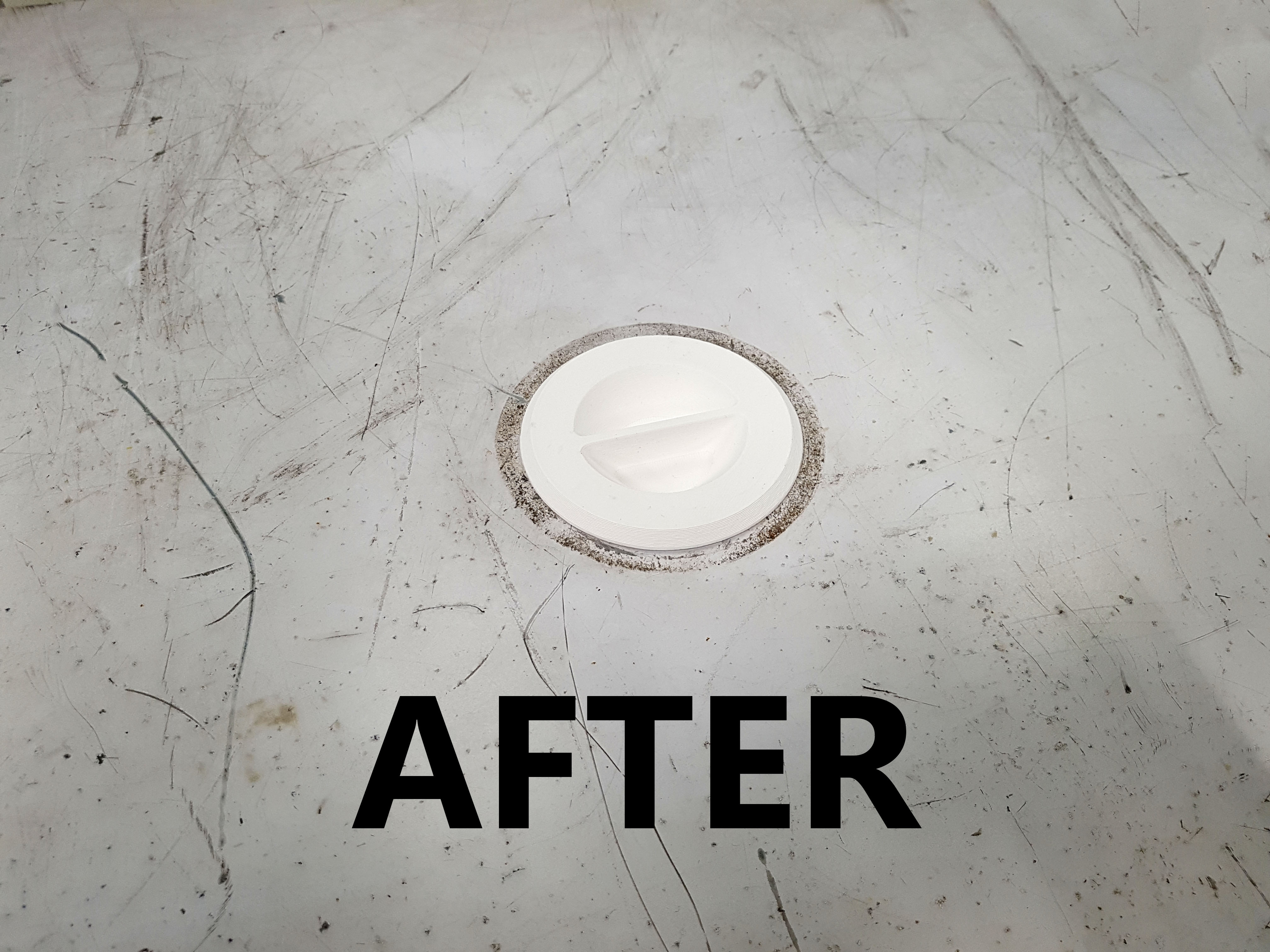 Tấm Bịt Lỗ Có Tay Cầm