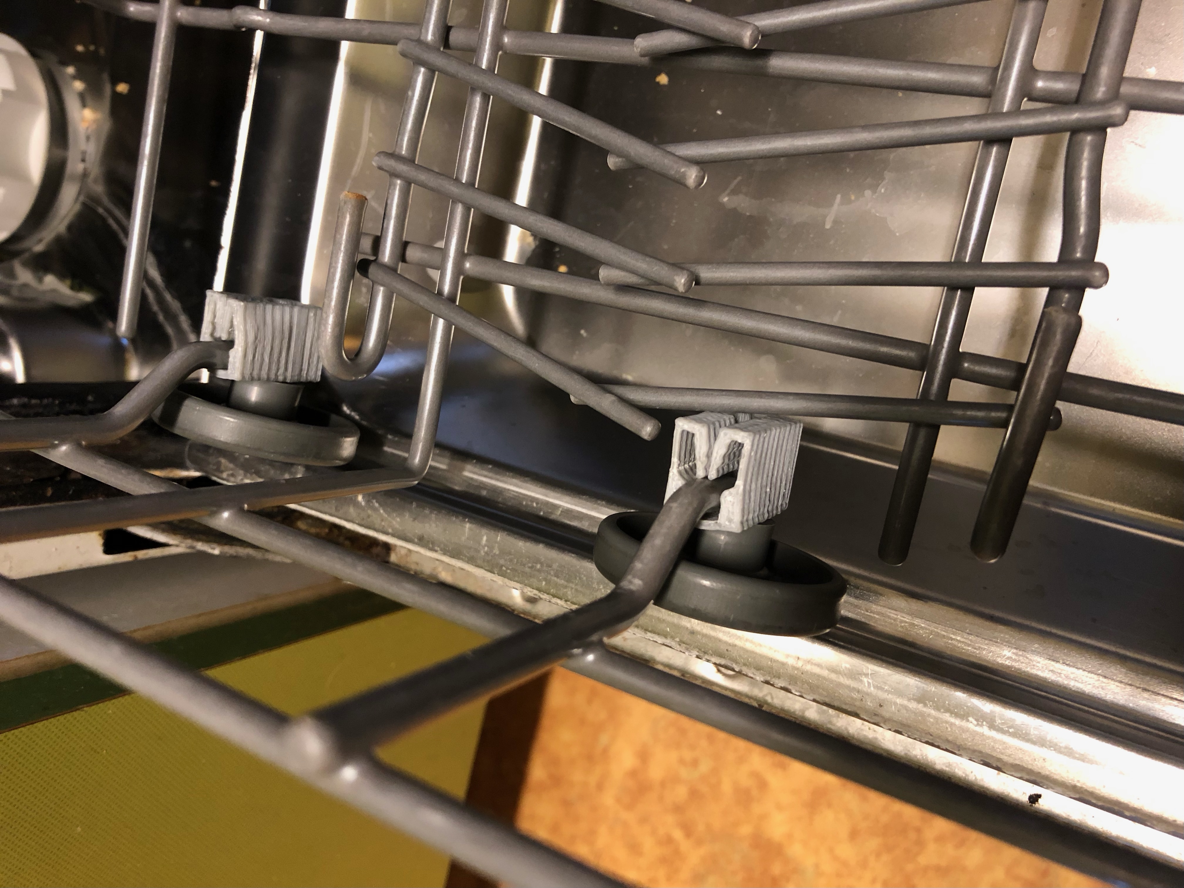 Pát Chân Đế Thay Thế Cho Khay Dưới Máy Rửa Chén AEG, Zanussi, Electrolux