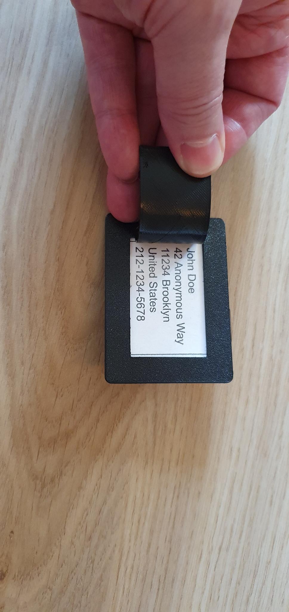 Thẻ Tên Vali Có Che Tin