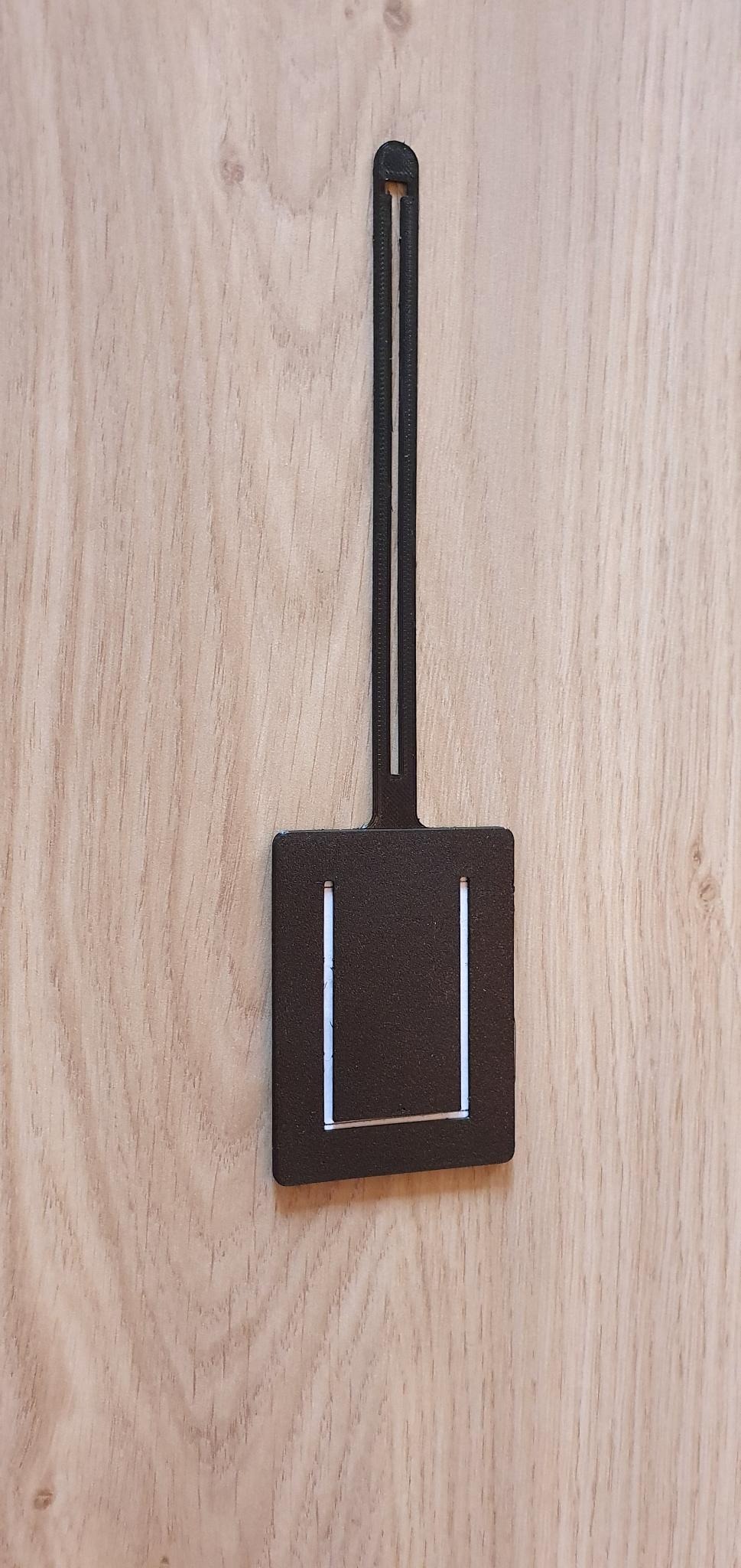 Thẻ Tên Vali Có Che Tin