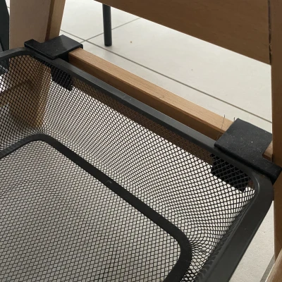 Giá treo rổ IKEA Trofast cho ghế trẻ em Hauck