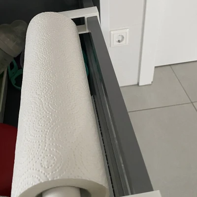 Giá đỡ cuộn giấy bếp trong ngăn kéo