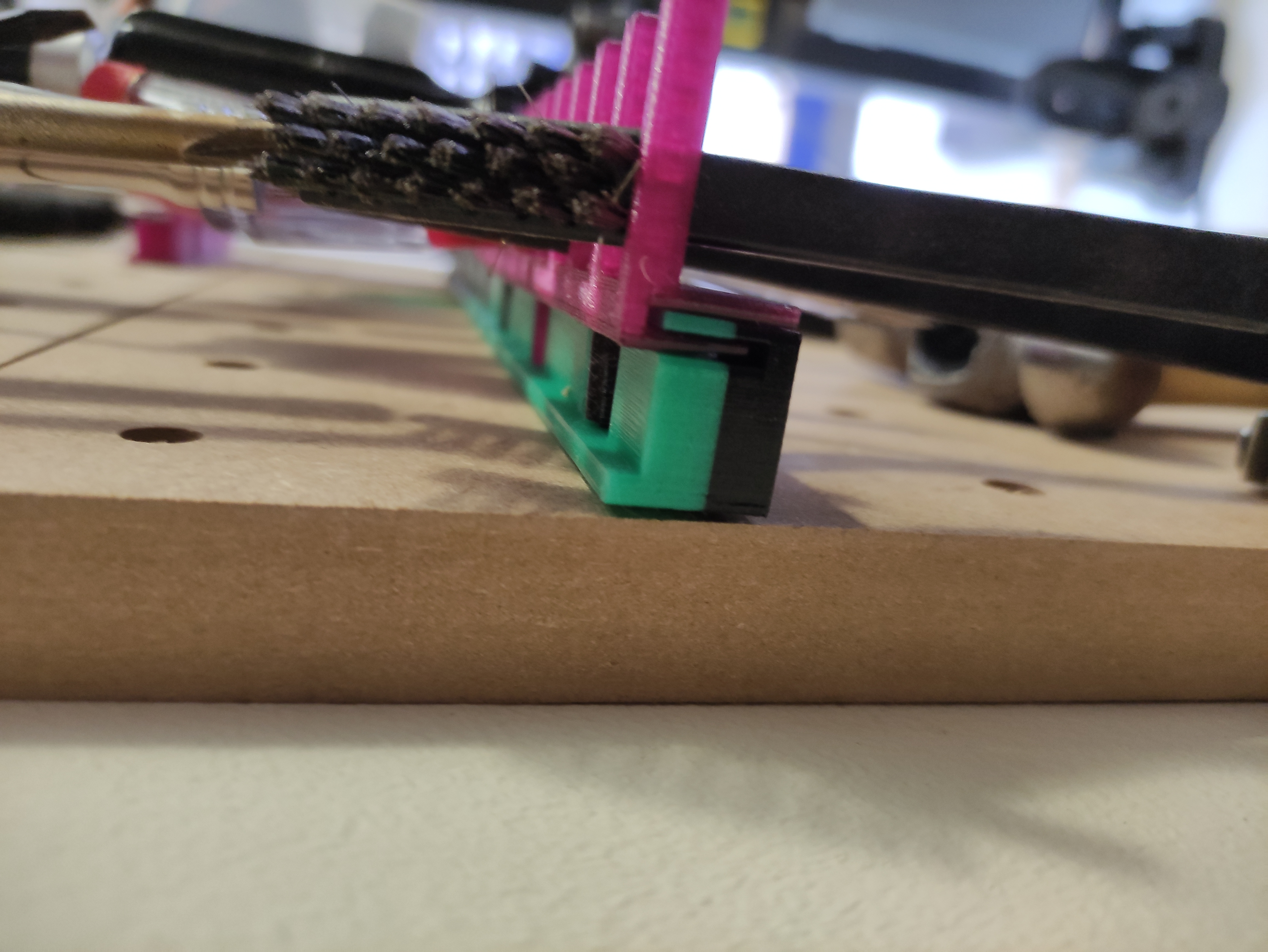 Hệ thống Peg Board Tự Làm Cho Xưởng