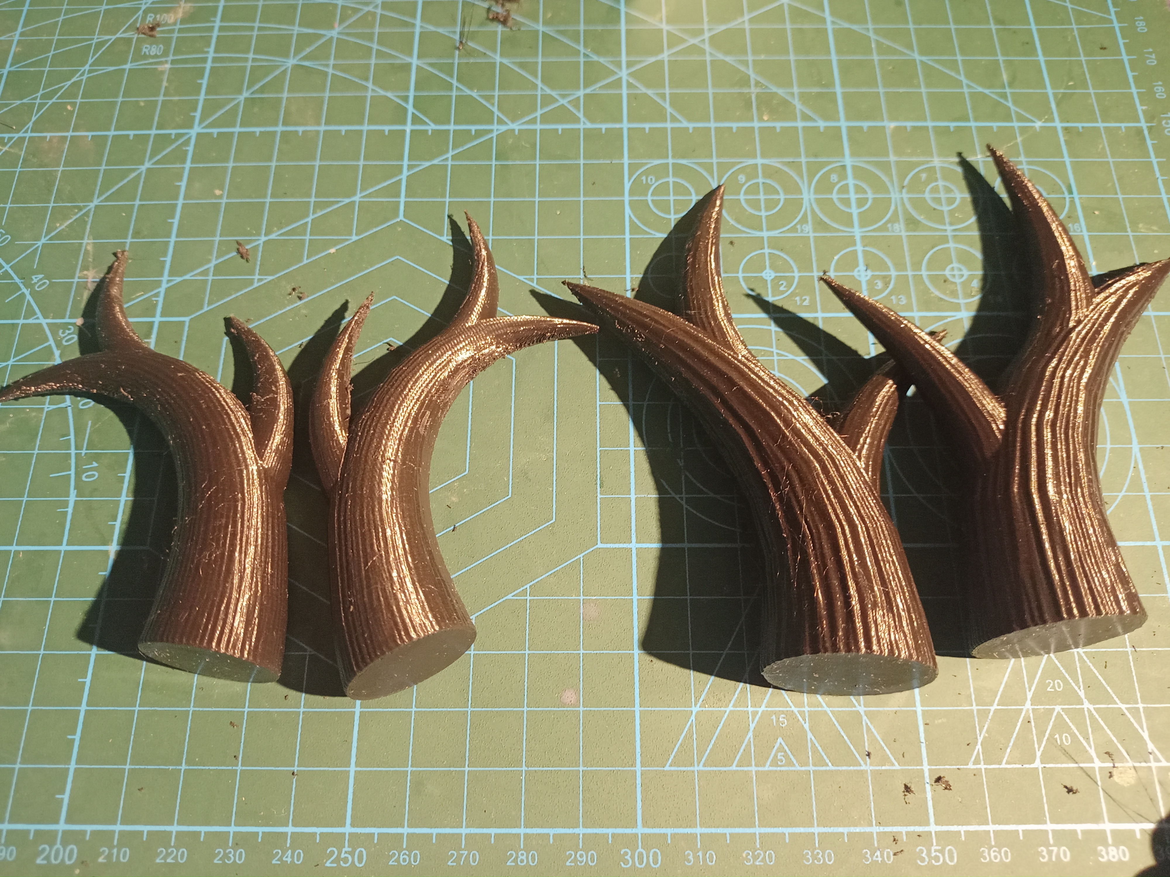 Nhiều Mẫu Sừng Có Vân Trang Trí Độc Đáo