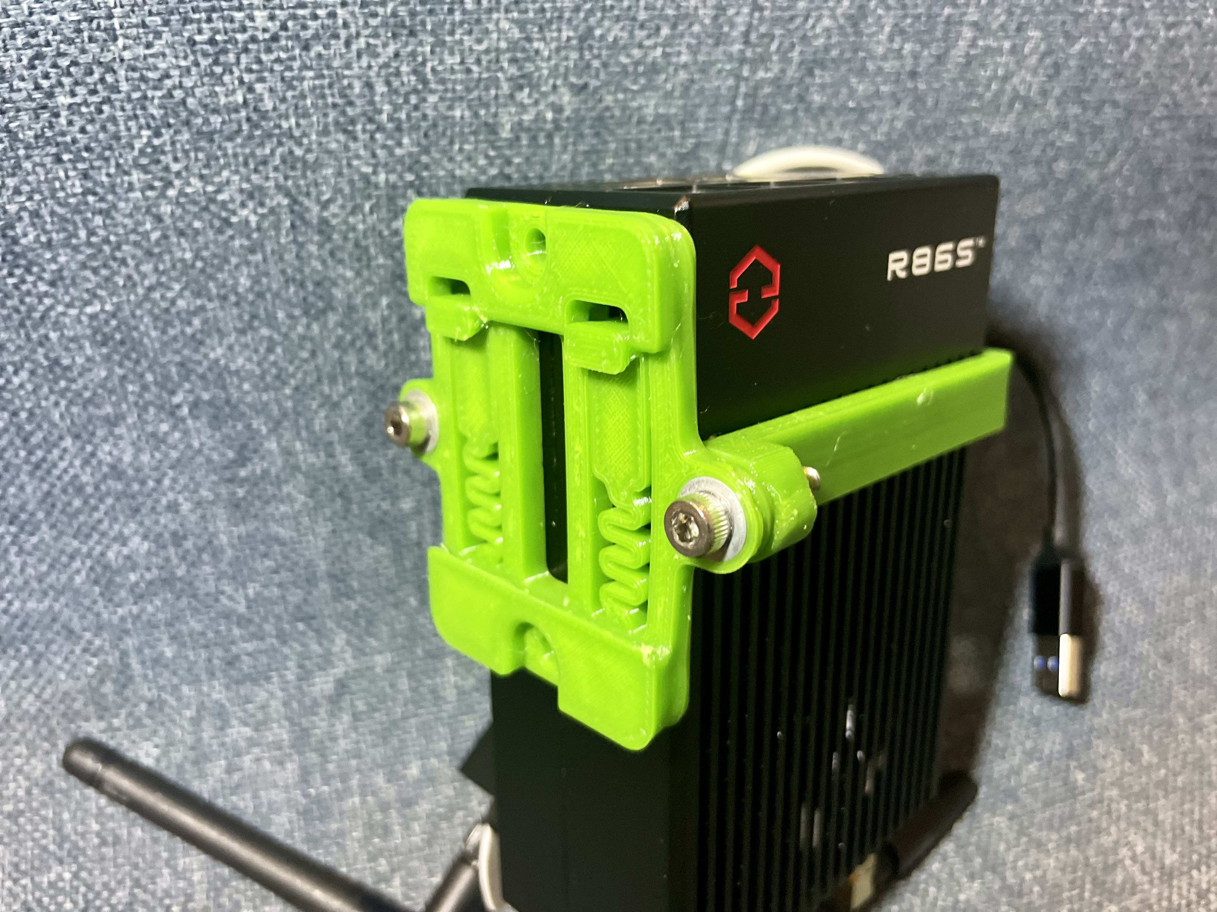 Giá đỡ thanh ray DIN cho Gowin r86s