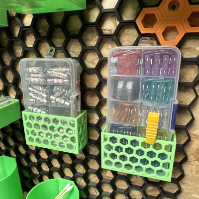 Hộp đựng lục giác 70x26mm gắn tường