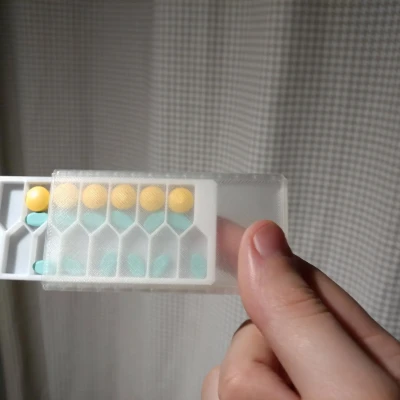 Hộp Đựng Thuốc/Viên Thuốc Mini Cất Ví