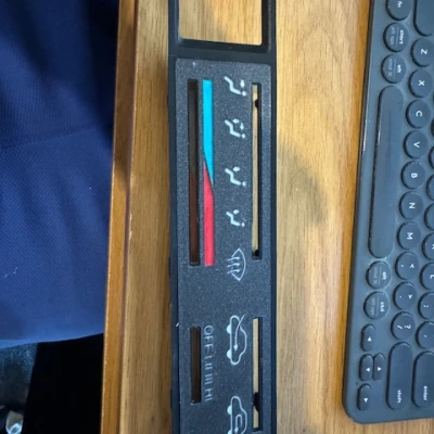 Tấm Nhựa Thay Thế Hốc Chỉnh Nhiệt Độ Xe Toyota Hilux